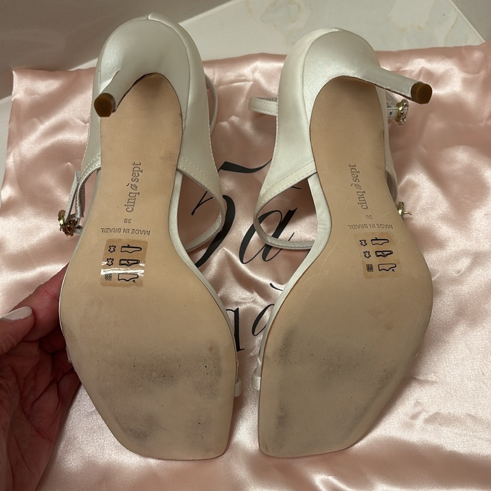 NWOT Cinq a sept Celeste satin heeled sandals size 8 - Picture 6 of 10